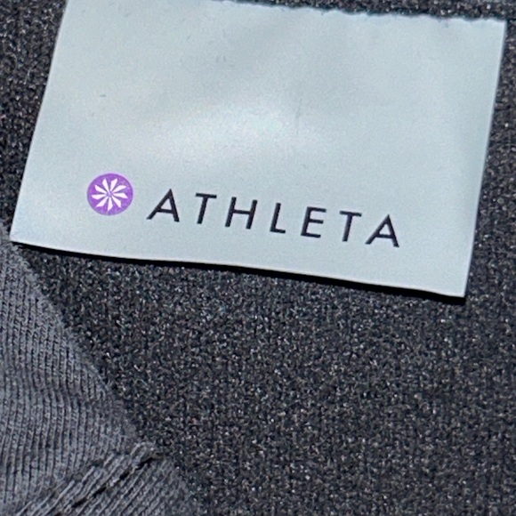 Euc athleta women’s pullover hoodie - Picture 6 of 7